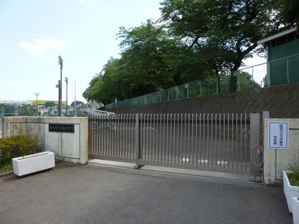 厚木市飯山南5丁目の土地(厚木市立小鮎中学校)
