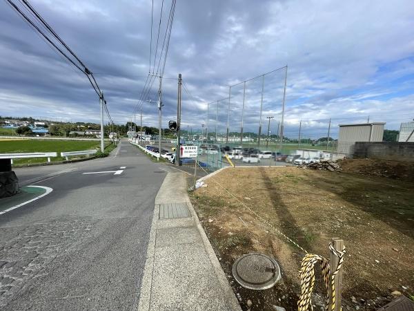 厚木市飯山南5　土地