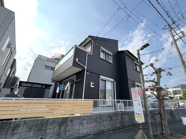 厚木市上荻野　戸建