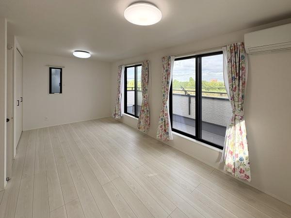 八潮市大字古新田の中古一戸建て