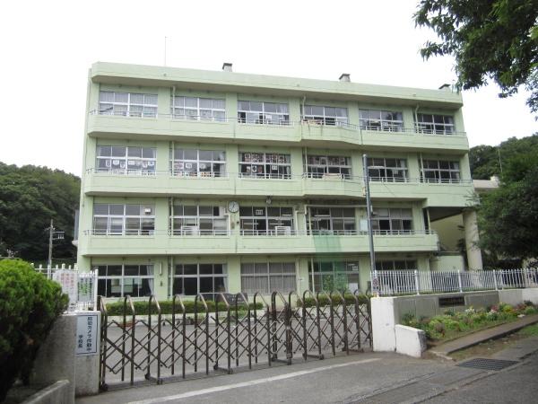 厚木市まつかげ台の土地(厚木市立上荻野小学校)