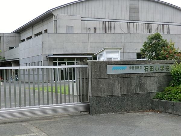 リバティタウン伊勢原１０番館(伊勢原市立石田小学校)