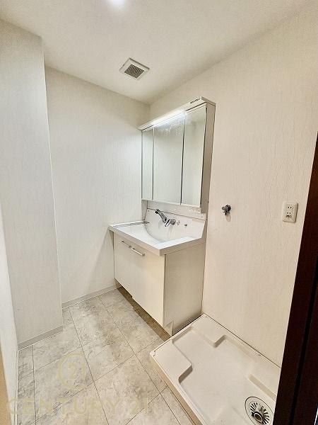 アムール和白駅