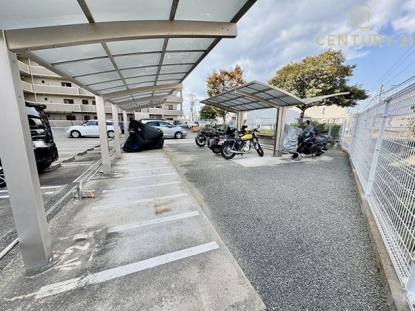 アムール和白駅