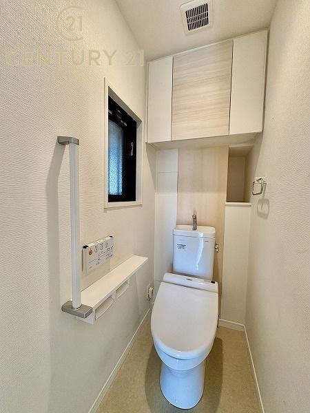 アンピール弥生が丘駅前