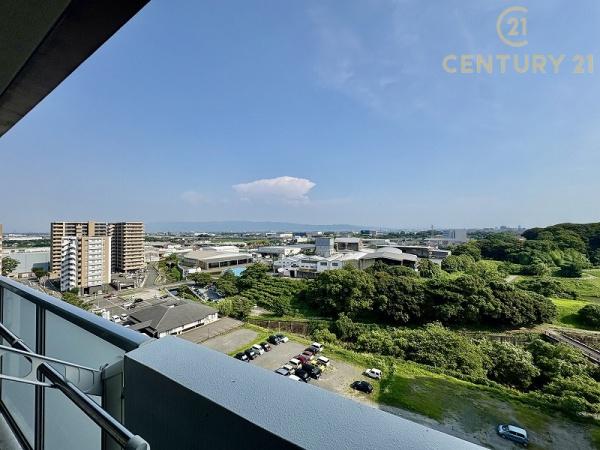 アンピール弥生が丘駅前