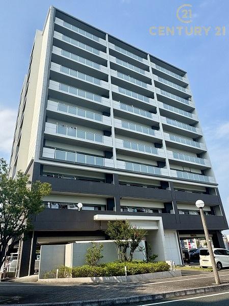 アンピール弥生が丘駅前