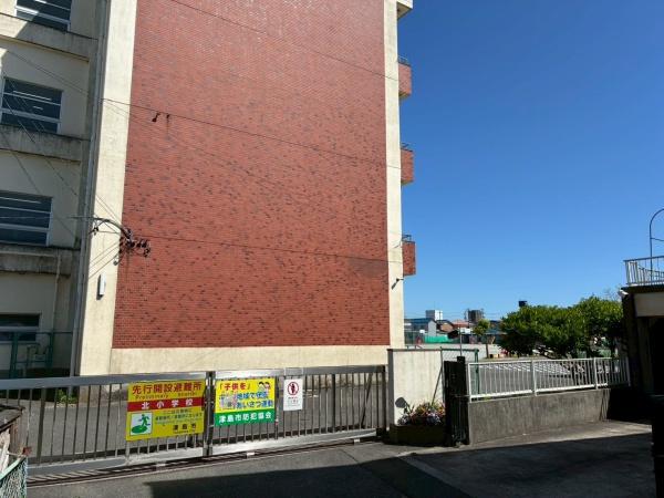 津島市喜楽町の新築一戸建(津島市立北小学校)