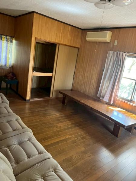 愛西市草平町新開の中古一戸建