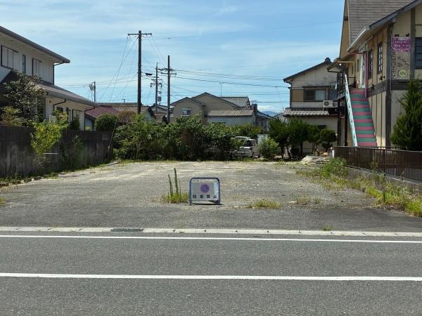 越津町字馬三味駐車場・資材置場用地