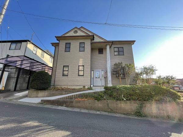 熊野町3丁目／吹き抜けのある洋館