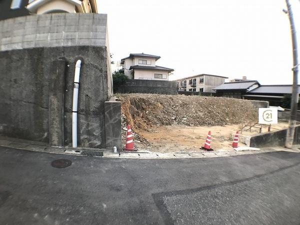 生野町２丁目／区画の整った住宅街