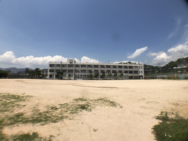 下関市王喜本町3丁目の土地(下関市立王喜小学校)