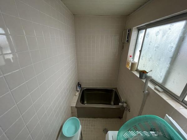 貴船町2丁目／合同ガス裏　居住中物件