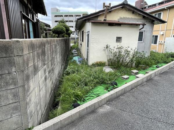 長府三島町倉庫／中古戸建を倉庫にしています