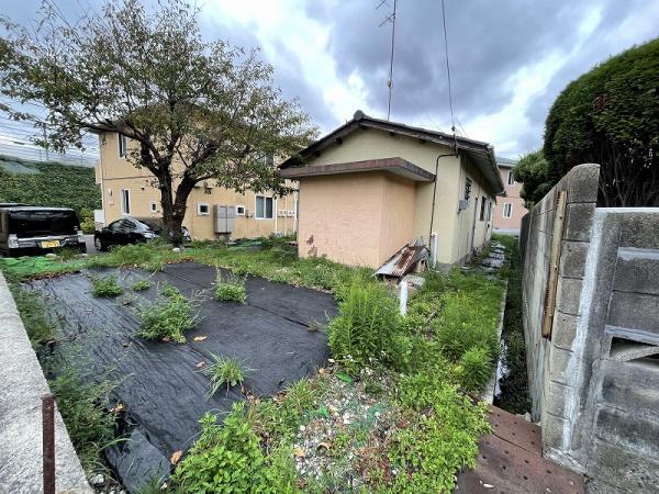 長府三島町倉庫／中古戸建を倉庫にしています
