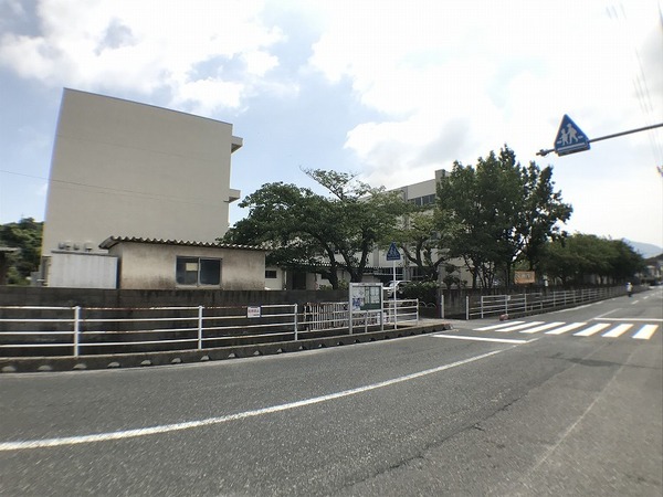 下関市彦島江の浦町6丁目の中古一戸建て(下関市立江浦小学校)