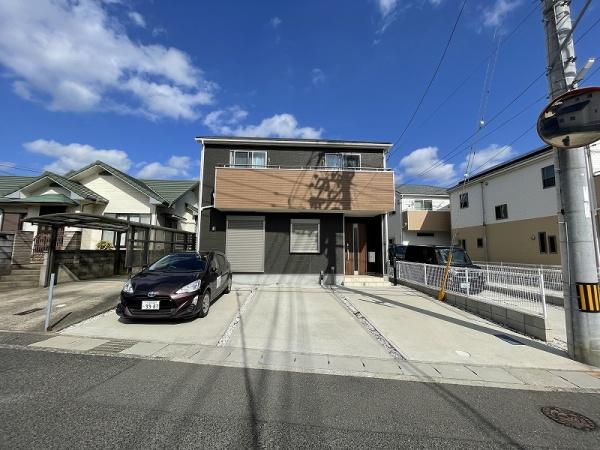 稗田町築浅物件　／　築3年Ｐ３台戸建て