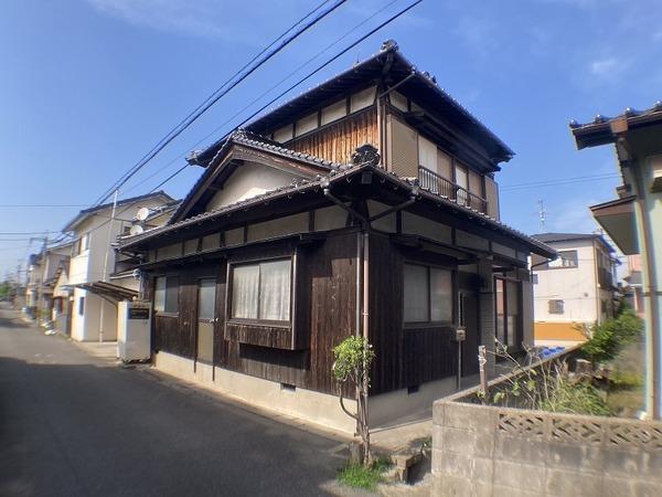 綾羅木本町１丁目／駅近く　コンパクトなお家