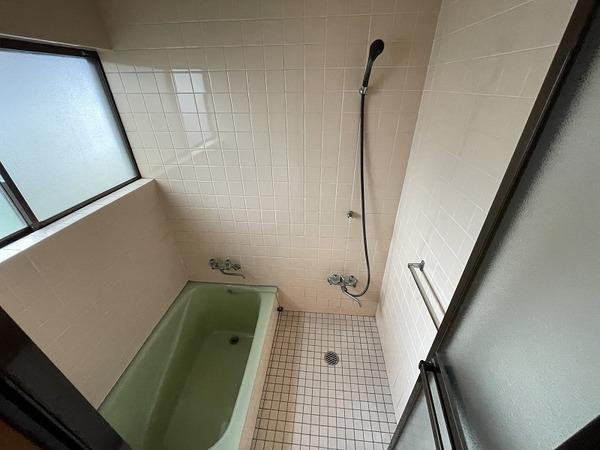 綾羅木本町１丁目／駅近く　コンパクトなお家