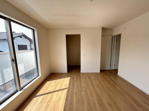 綾羅木本町7丁目　2号／新築　LDK21.9帖