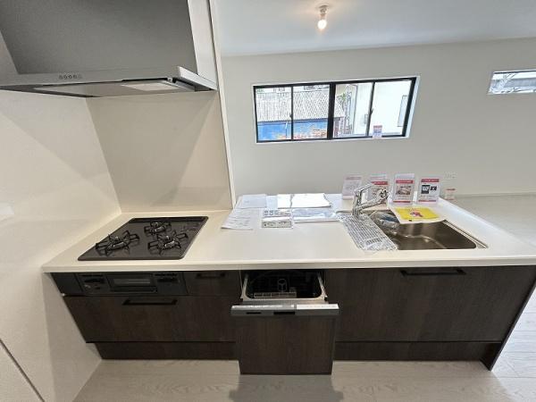 伊倉町3丁目／コンパクト　建売