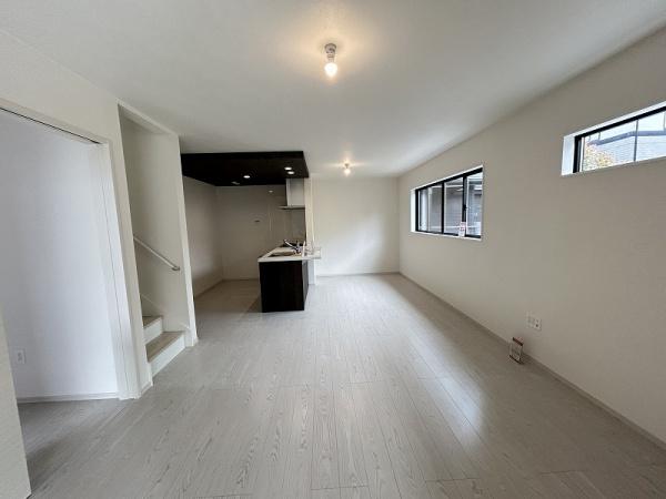 伊倉町3丁目／コンパクト　建売