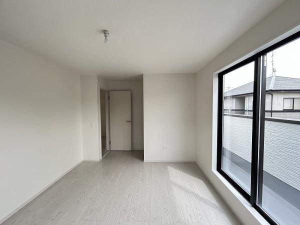 伊倉町3丁目／コンパクト　建売