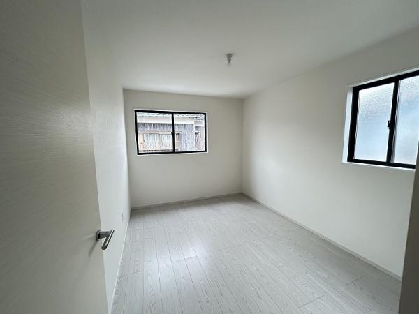 伊倉町3丁目／コンパクト　建売