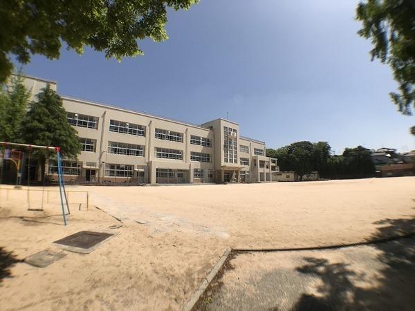 上田中町4丁目マンション／水廻り新品、ペット(下関市立文関小学校)