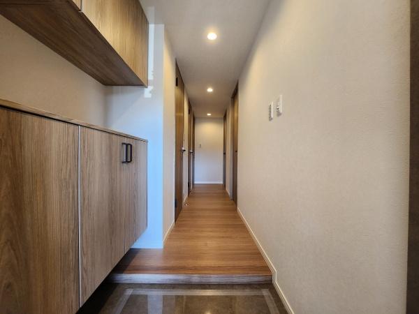 上田中町4丁目マンション/水廻り新品、ペット(玄関)