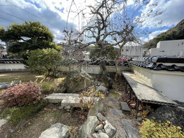 下関市西観音町の中古一戸建て(庭)