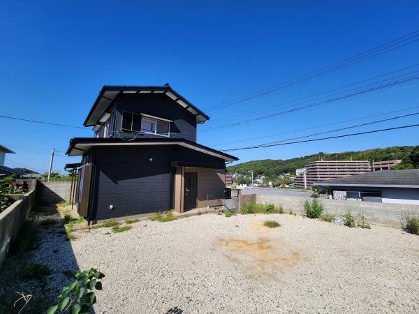 下関市貴船町3丁目の中古一戸建て(駐車場)