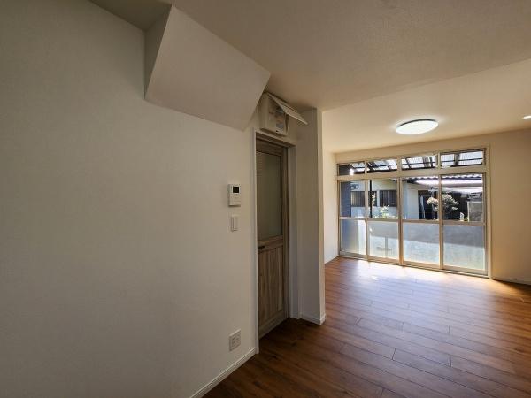 下関市貴船町3丁目の中古一戸建て(リビング)