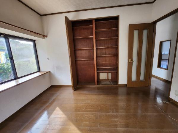 下関市西大坪町の中古一戸建て(洋室)