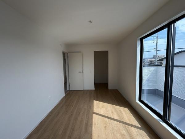 新垢田南町/1-2新築 角地(寝室)