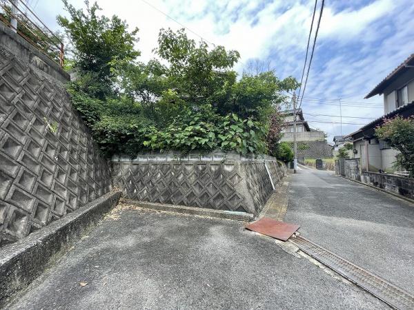 下関市前田2丁目の中古一戸建て(前面道路含む現地写真)