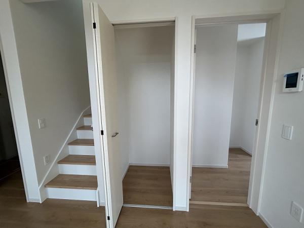 新垢田南町／1-2新築　角地