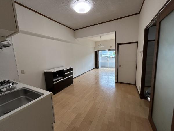 南国マンション赤間／関門橋望める１Ｆ