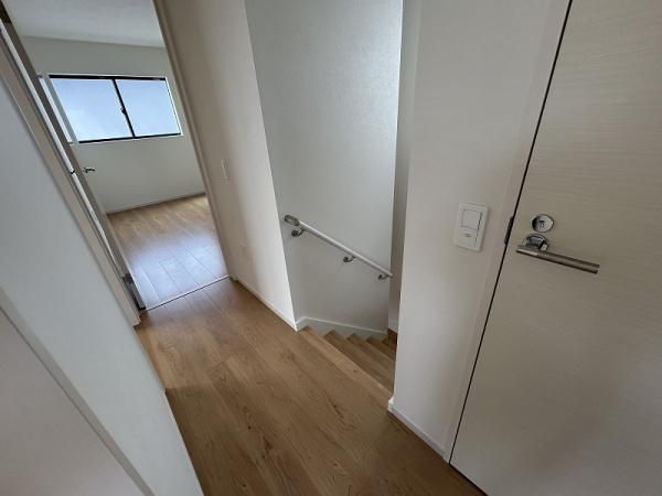 新垢田南町／1-2新築　角地