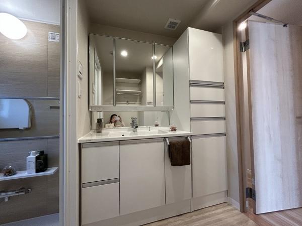 栄町マンション／水廻り新品　市立病院近く