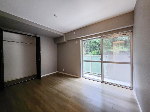 大字石原／コスパ近く　駐車場３台可