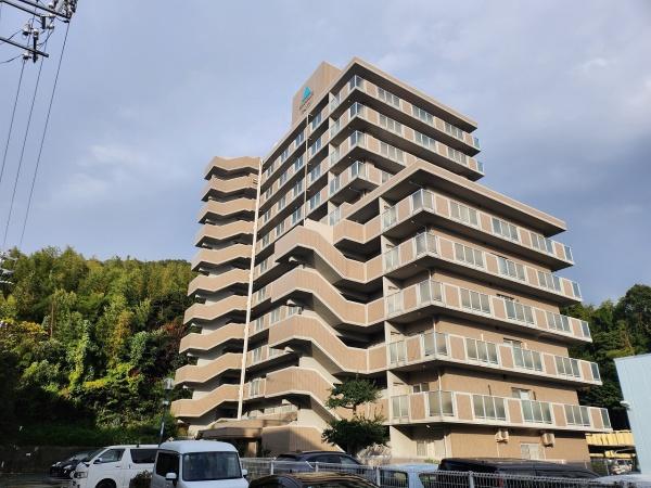 大字石原／コスパ近く　駐車場３台可