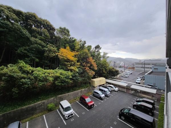 大字石原／コスパ近く　駐車場３台可