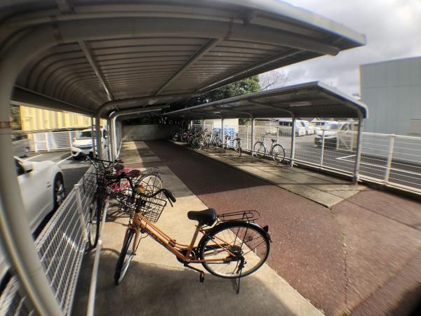 大字石原／コスパ近く　駐車場３台可