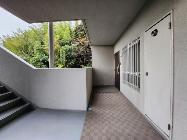 大字石原／コスパ近く　駐車場３台可