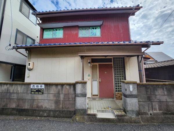 安岡本町一丁目／　コンパクトなお家