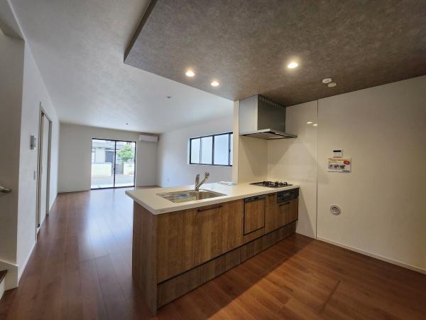 下関市綾羅木本町５丁目の新築一戸建