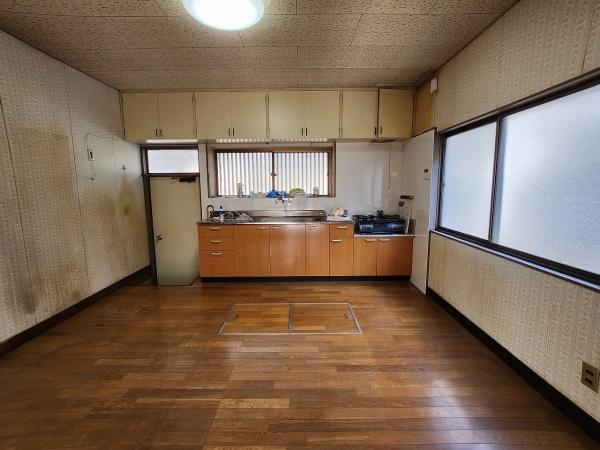 下関市新垢田西町１丁目の中古一戸建て