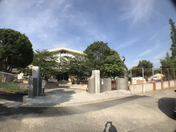 下関市大字田倉の土地(下関市立勝山小学校)